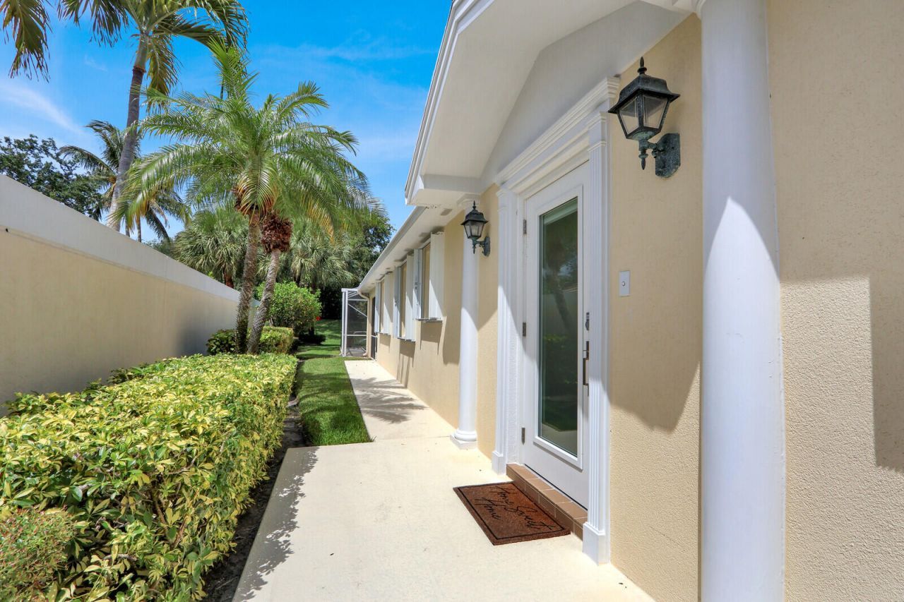 129 Euphrates Circle, Palm Beach Gardens, FL 33410 Photo