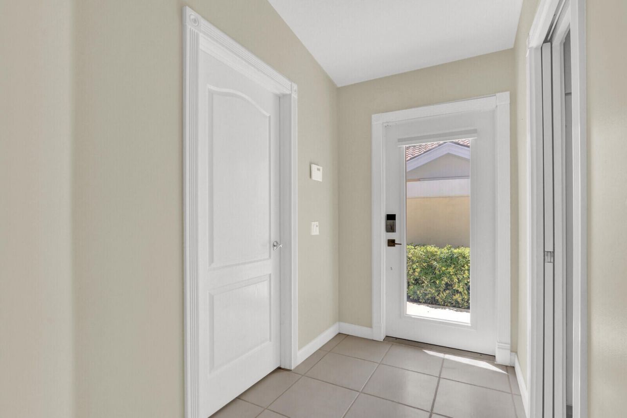 129 Euphrates Circle, Palm Beach Gardens, FL 33410 Photo