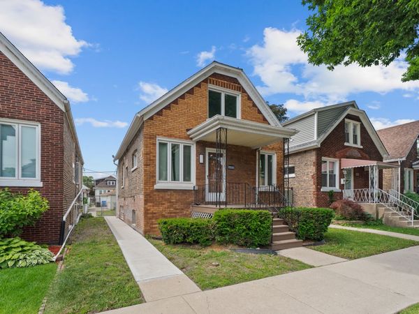 4948 S Tripp Avenue , Chicago, IL 60632