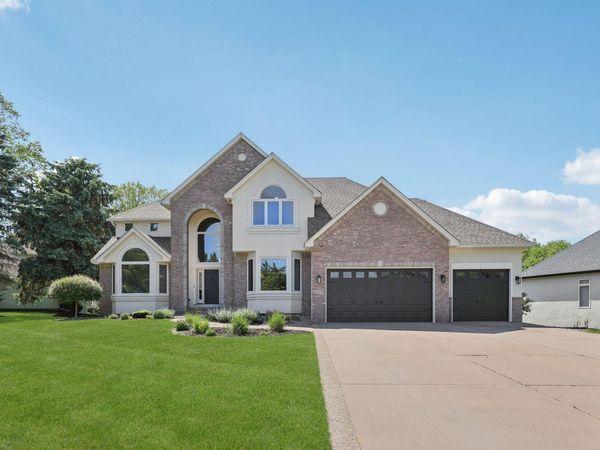 10175 Powers Lake Trail, Woodbury, MN 55129