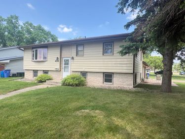 404 E 3rd Street, Madison, MN 56256