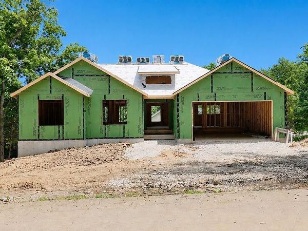 282 Constitution Avenue , De Soto, MO 63020