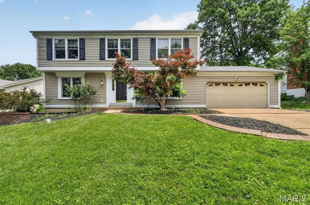 800 Bridlebrook Lane, Kirkwood, MO 63122 Main Photo