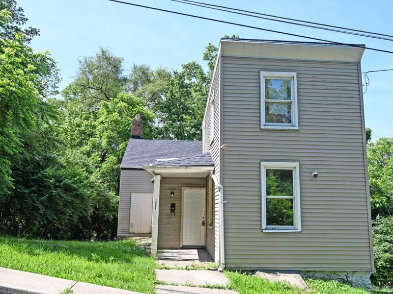 1899 Biegler Street, Cincinnati, OH 45214 Photo 2