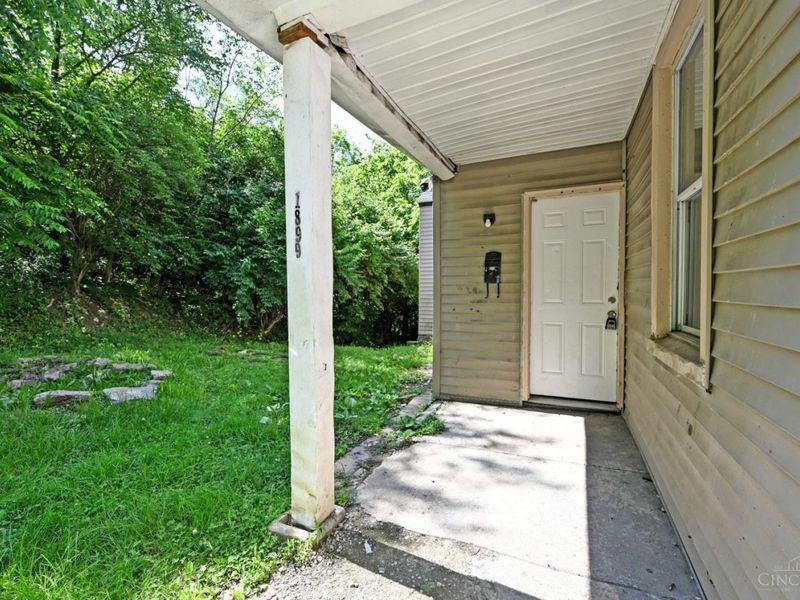1899 Biegler Street, Cincinnati, OH 45214 Photo 4