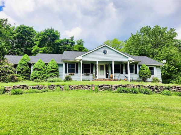 646 County Route 93 , Slate Hill, NY 10973