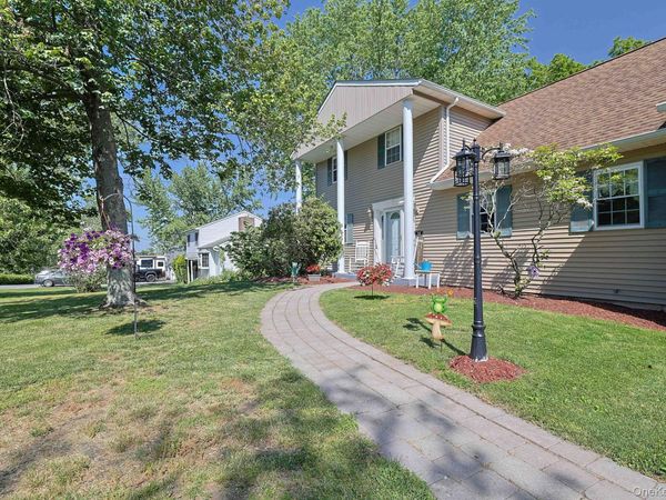 10 The Drive, Westtown, NY 10998