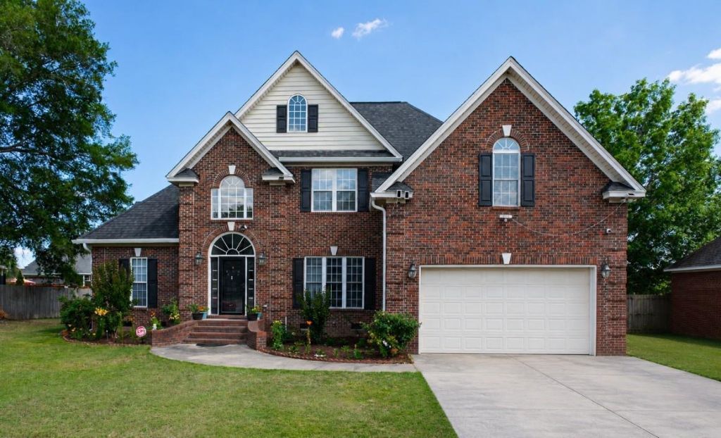2808 Hermitage Ln., Florence, SC 29501 Main Photo