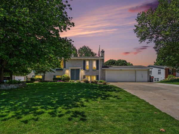 7127 Rockhill Drive, Jenison, MI 49428