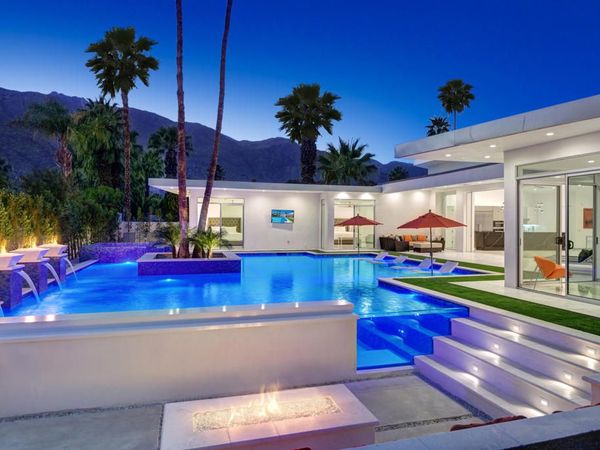 387 E Valmonte Sur, Palm Springs, CA 92262