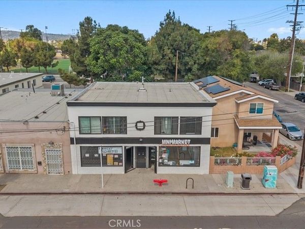 2171 Santa Fe, Long Beach, CA 90810