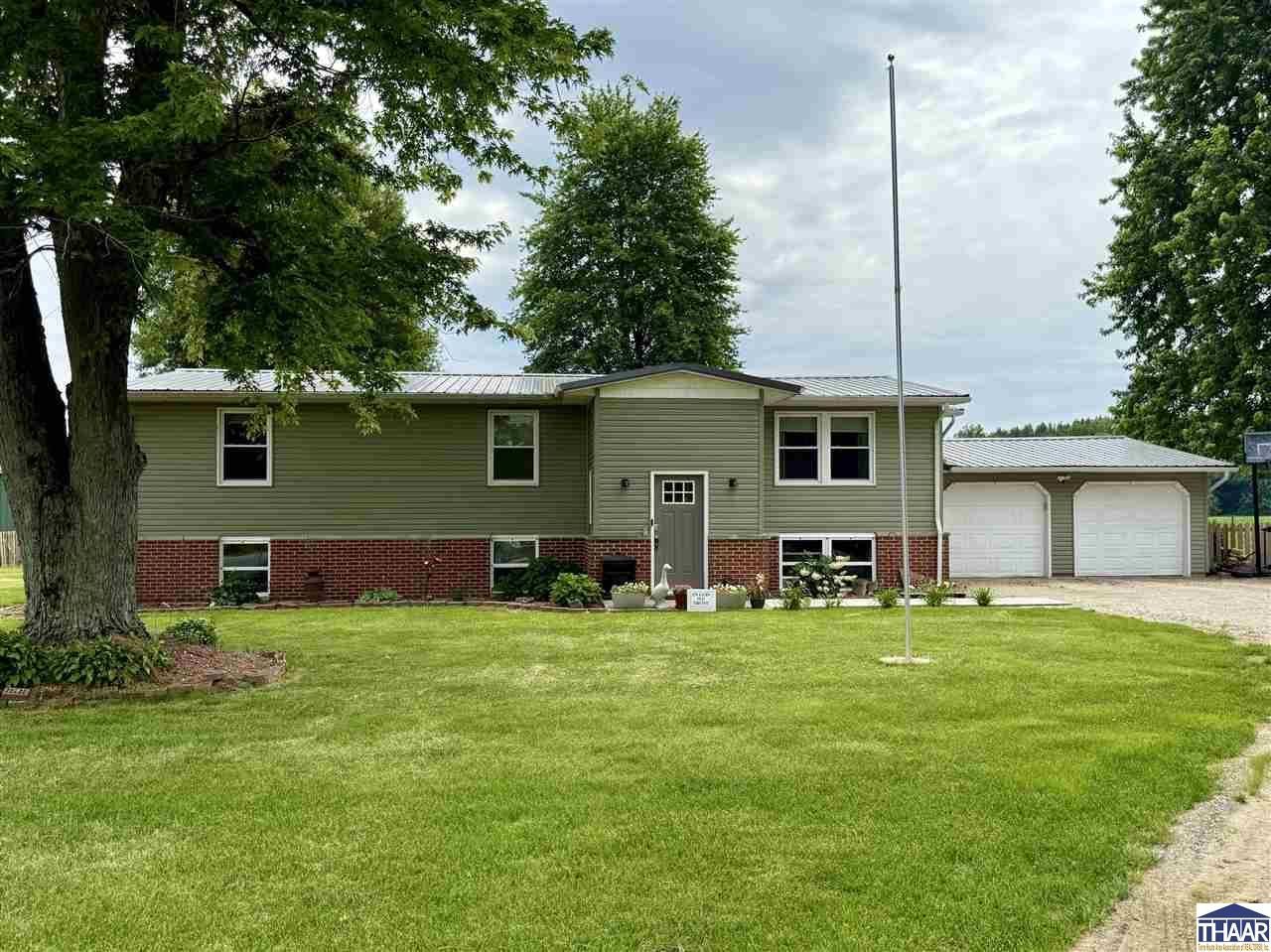 902 E Co Rd 300 N, Sullivan, IN 47882 Main Photo