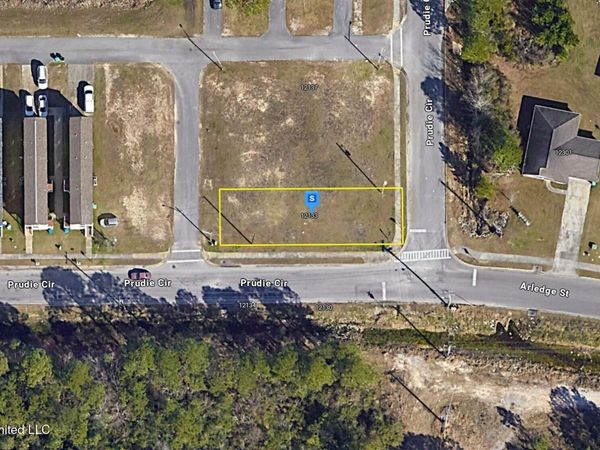 12133 Prudie Circle, Gulfport, MS 39503