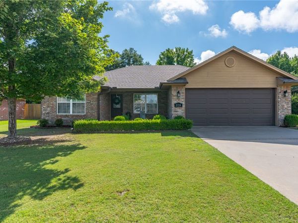 1724 Riley Circle, Alma, AR 72921