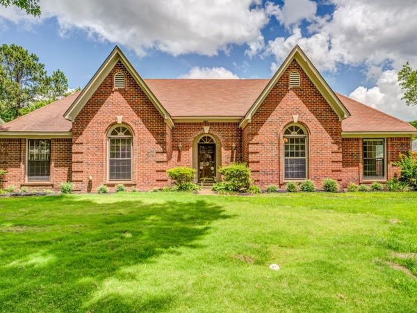 8198 WALNUT CREEK RD, Memphis, TN 38018