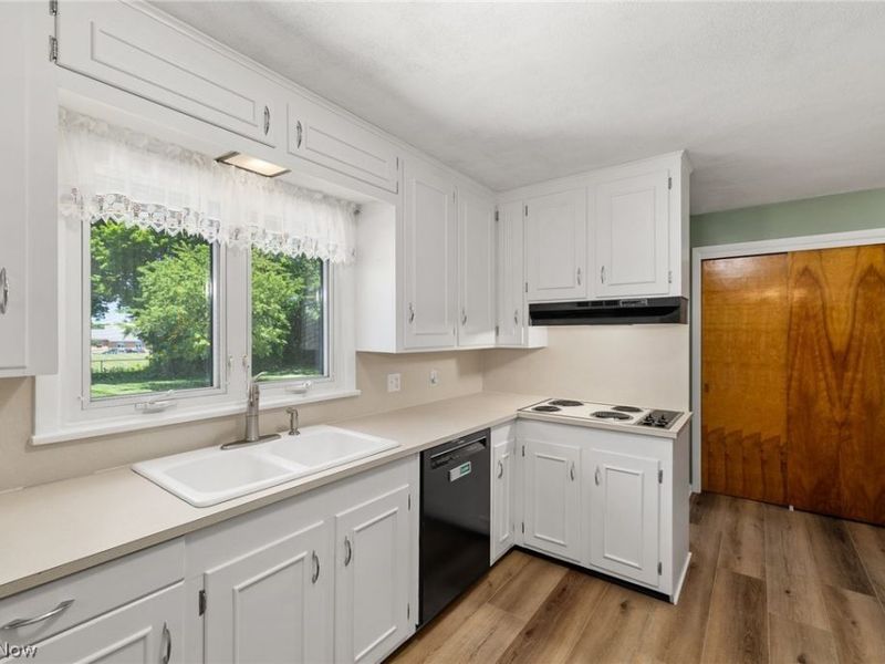 824 E Bank Street, Ashland, OH 44805 Photo 11