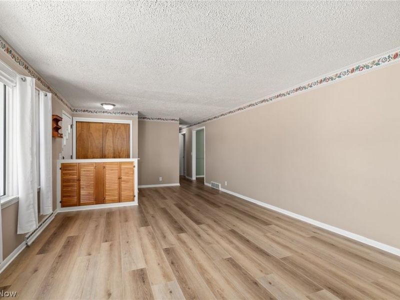 824 E Bank Street, Ashland, OH 44805 Photo 6
