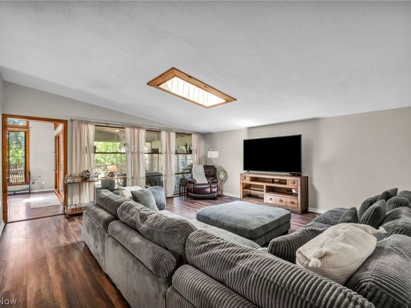 6392 Sherborn Road, Parma Heights, OH 44130 Photo 11