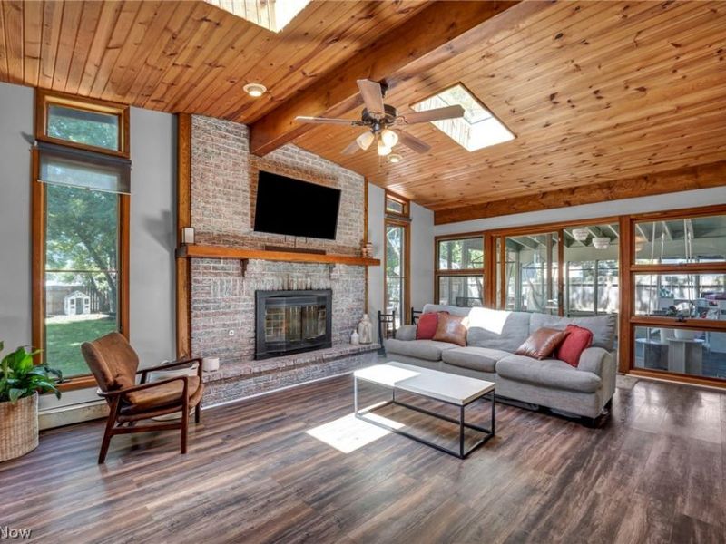 6392 Sherborn Road, Parma Heights, OH 44130 Photo 14
