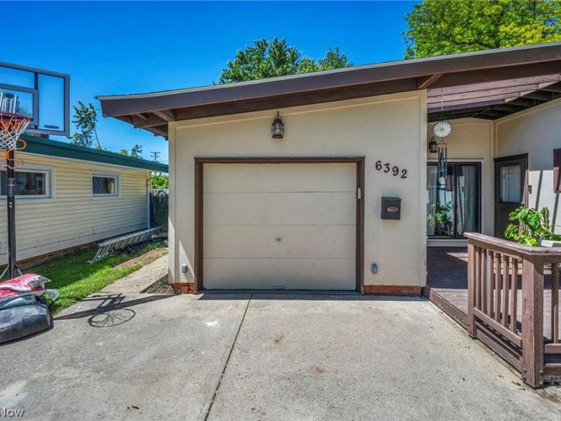 6392 Sherborn Road, Parma Heights, OH 44130 Photo 4