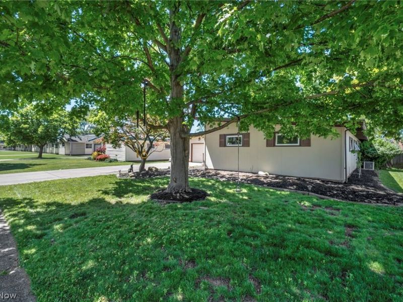 6392 Sherborn Road, Parma Heights, OH 44130 Photo 5