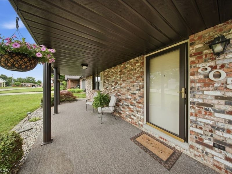 805 Ashberry Drive, Belpre, OH 45714 Photo 3