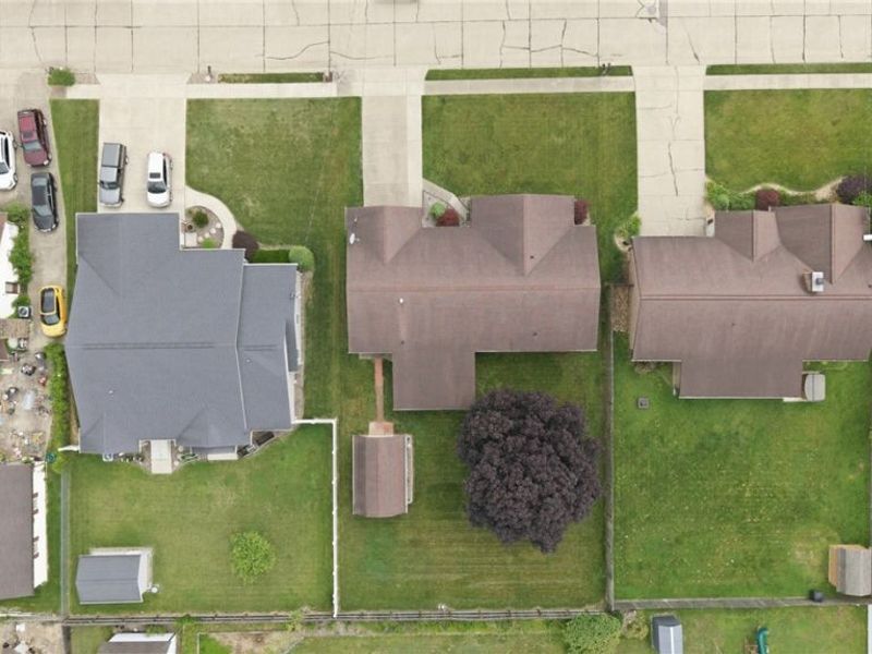 805 Ashberry Drive, Belpre, OH 45714 Photo 4