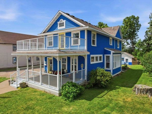 90 Maple Avenue E, Mora, MN 55051