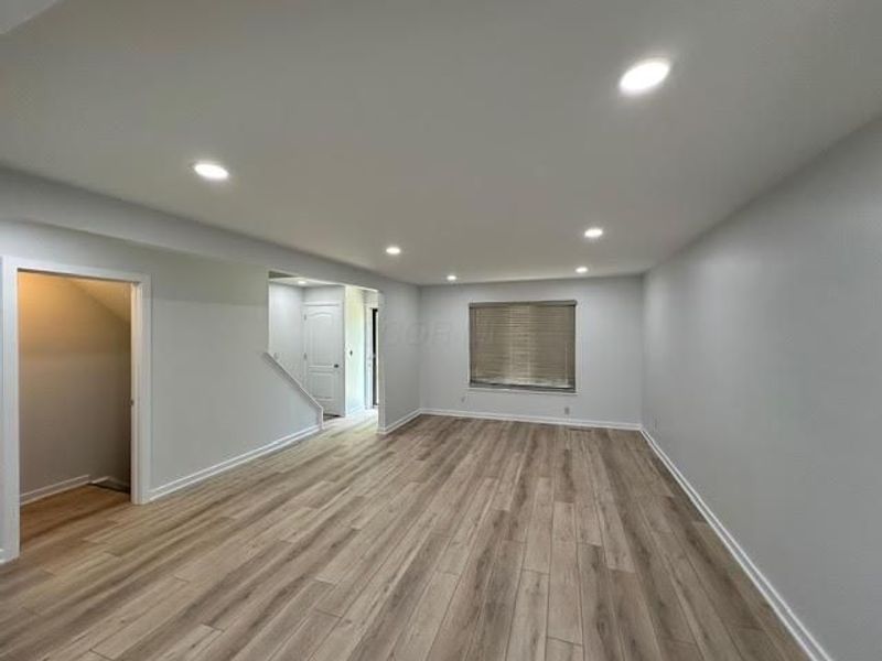6144 Stornoway Drive S, Unit Bldg 16, Columbus, OH 43213 Photo 5