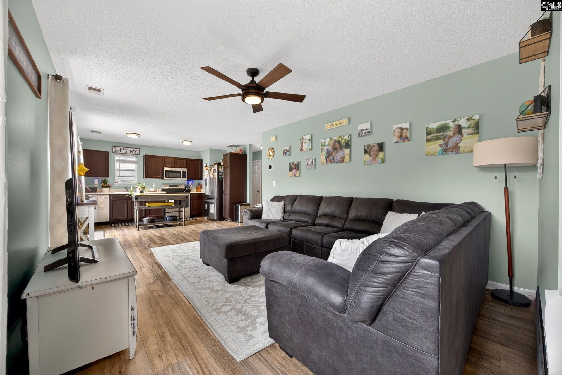 371 Eagle Pointe Drive  Photo 14