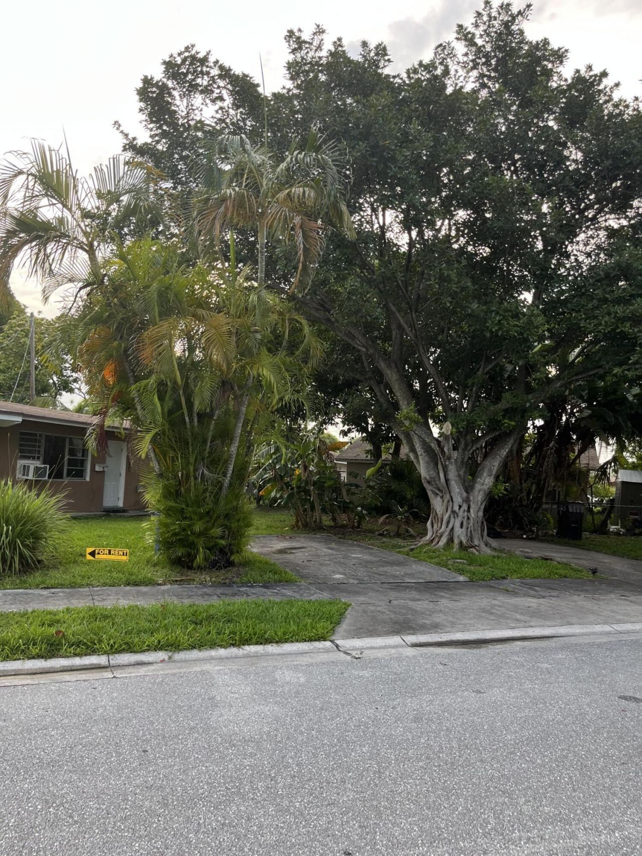 2023 Delphia Street, West Palm Beach, FL 33401 Photo