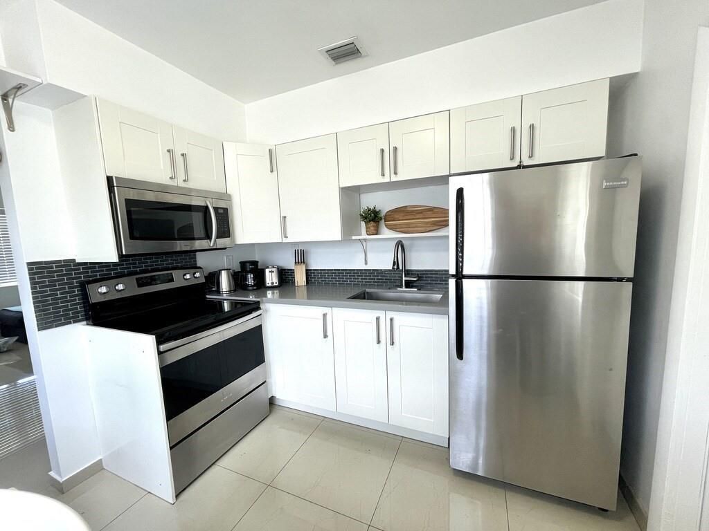 29 NE 3rd Street, Unit A, Dania Beach, FL 33004 Photo
