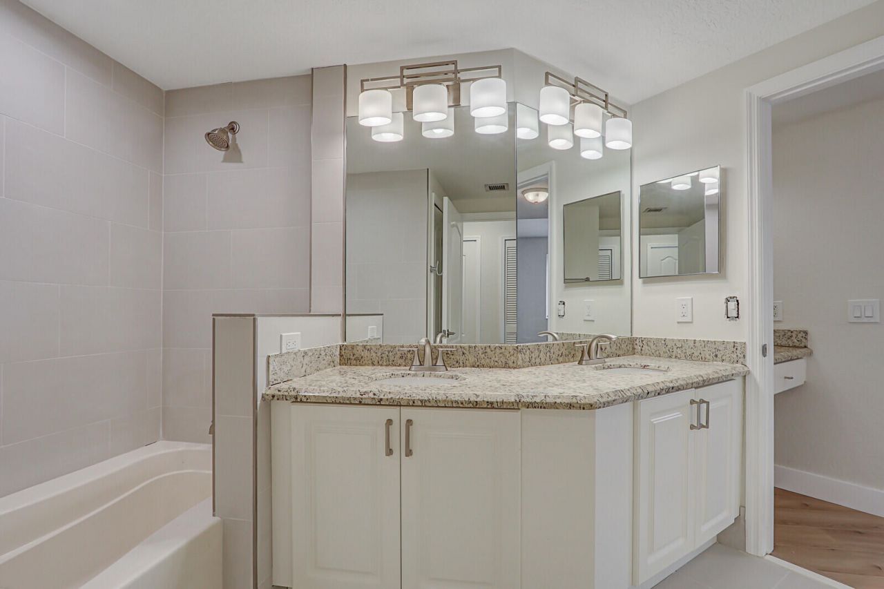11022 Legacy Drive, Unit 203, Palm Beach Gardens, FL 33410 Photo