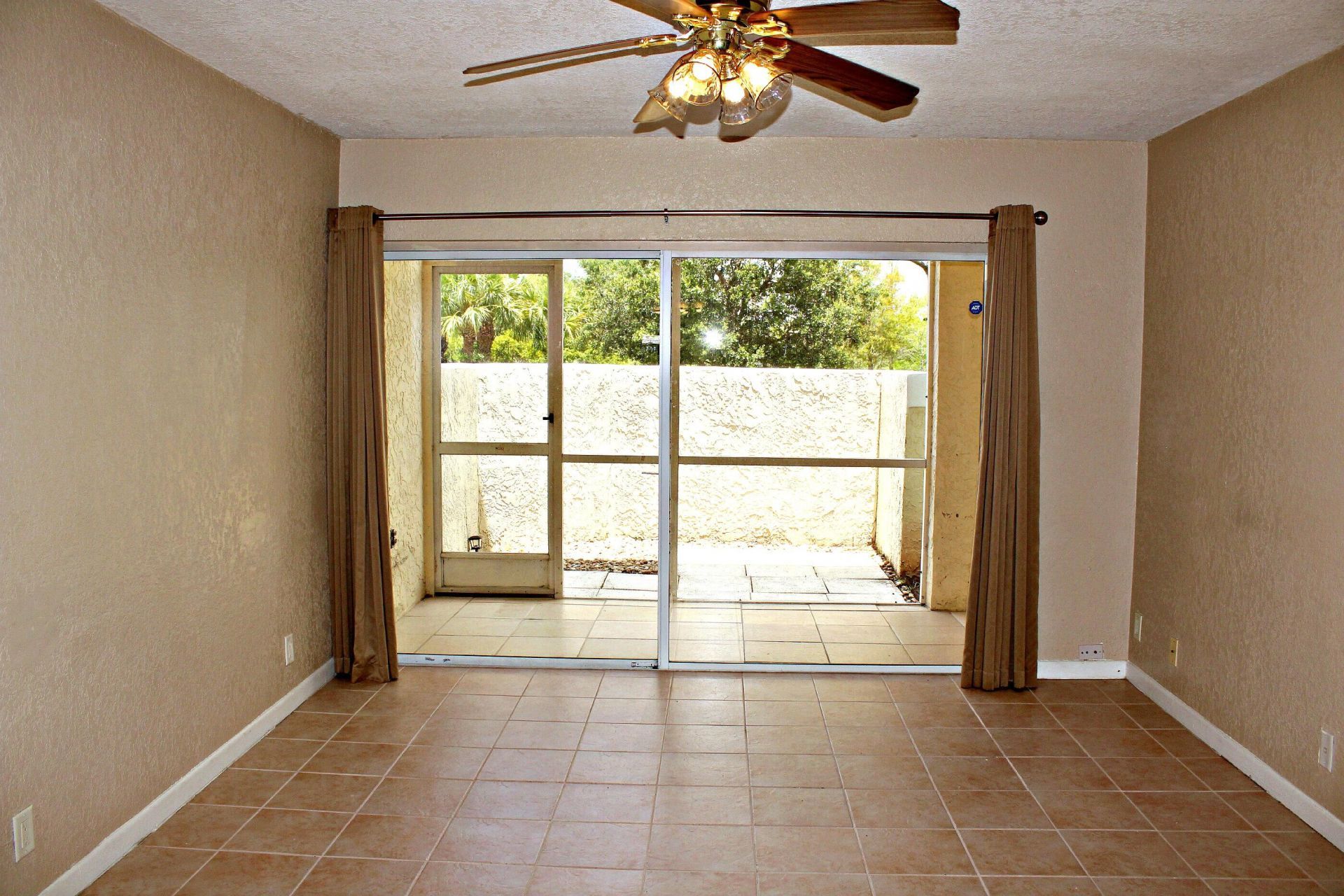 1500 SE Royal Green Circle, Unit 102, Port Saint Lucie, FL 34952 Photo