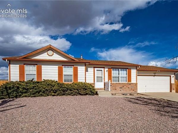 813 Meadows Avenue, Canon City, CO 81212