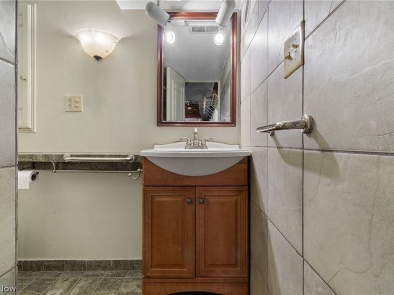 1254 Cherry Lane , Uniontown, OH 44685 Photo 24