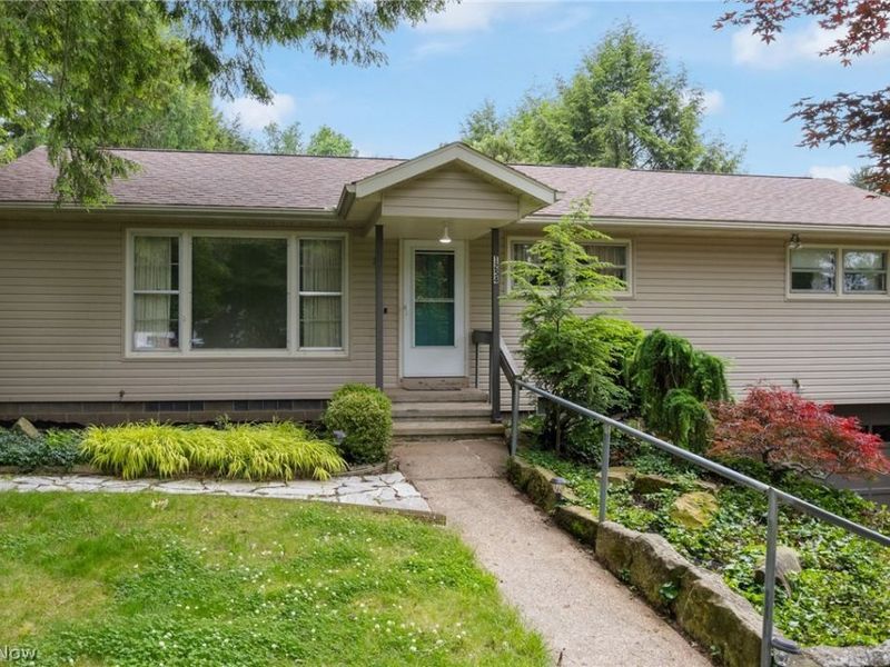 1254 Cherry Lane , Uniontown, OH 44685 Photo 4