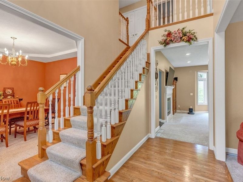 7937 Pinehurst Drive, Kirtland, OH 44094 Photo 5
