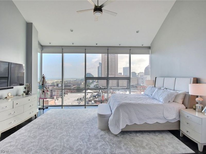 701 W Lakeside Avenue , Unit 1301, Cleveland, OH 44113 Photo 13