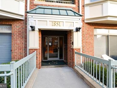 1851 STRATFORD PARK PLACE, Unit 107, RESTON, VA 20190