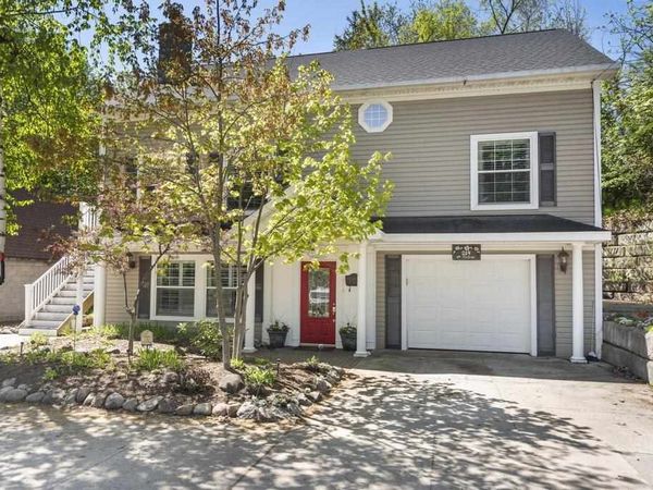 214 Newman Street, Charlevoix, MI 49720