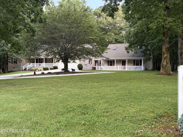 209 Basses Creek Lane, Crossville, TN 38572