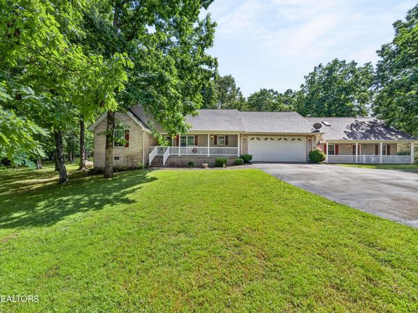 209 Basses Creek Lane, Crossville, TN 38572