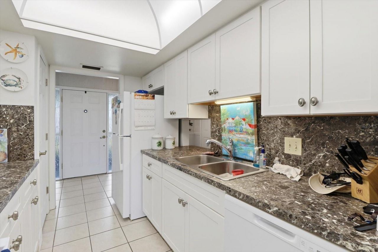 1840 NW 18th Street , Crystal River, FL 34428 Photo