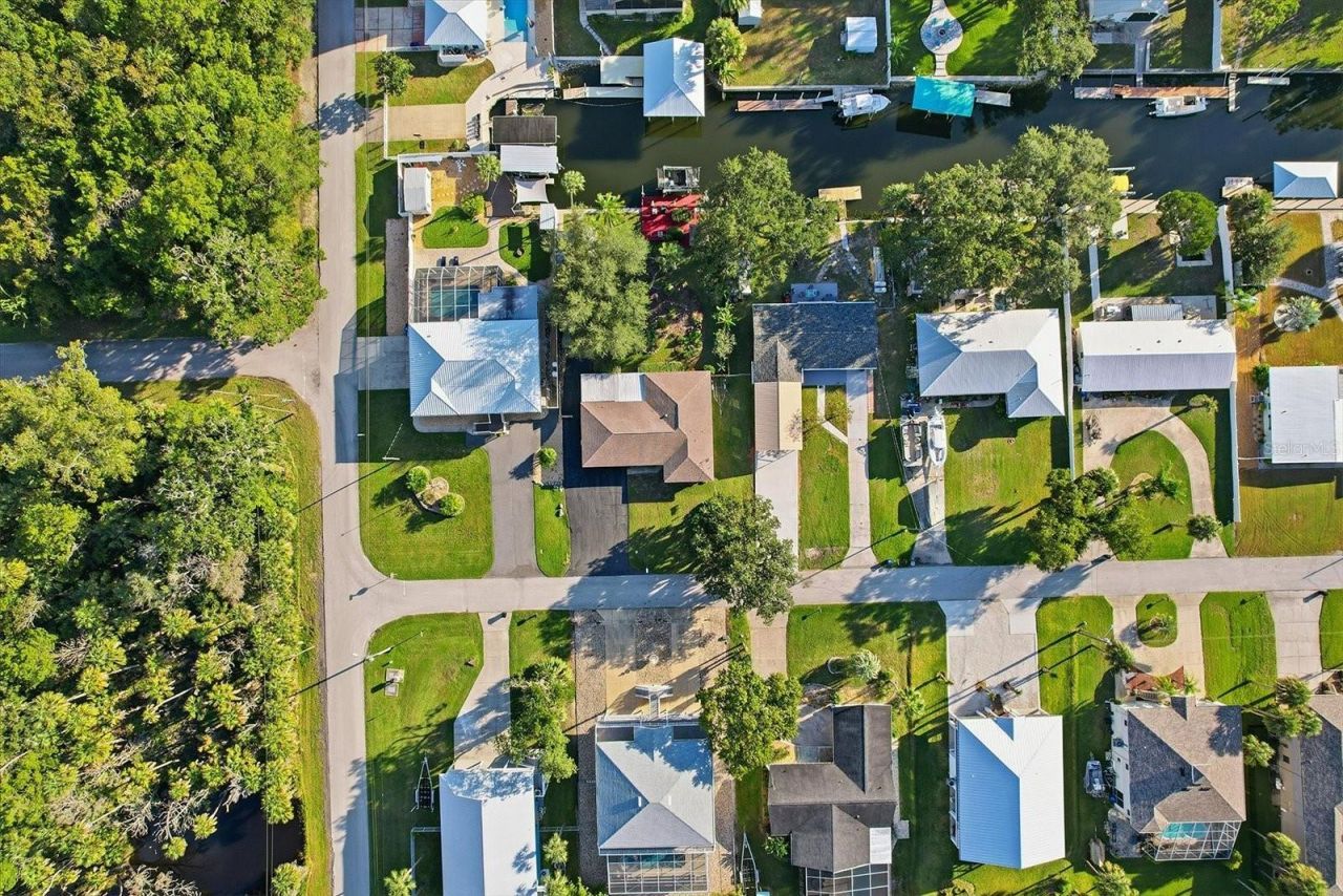 1840 NW 18th Street , Crystal River, FL 34428 Photo