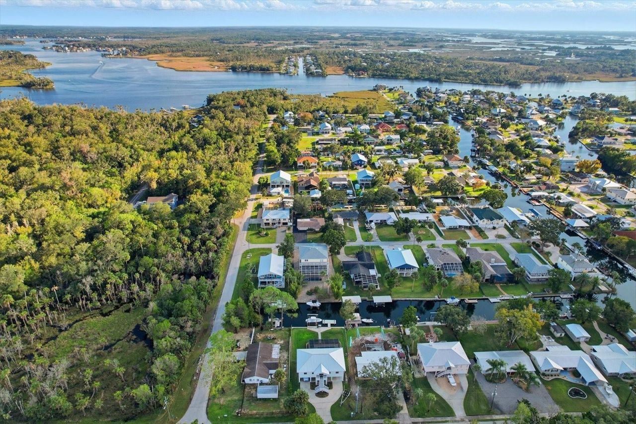 1840 NW 18th Street , Crystal River, FL 34428 Photo
