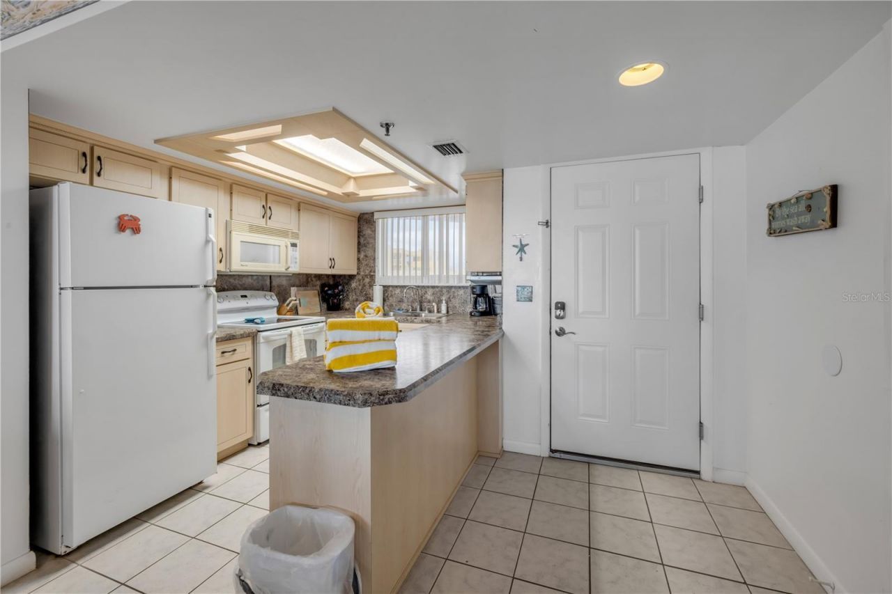 421 S Atlantic Avenue, Unit 509, New Smyrna Beach, FL 32169 Photo