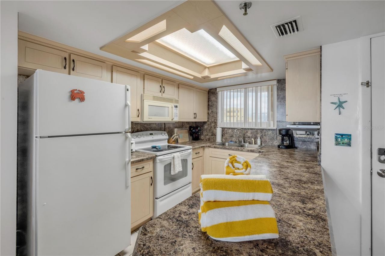 421 S Atlantic Avenue, Unit 509, New Smyrna Beach, FL 32169 Photo
