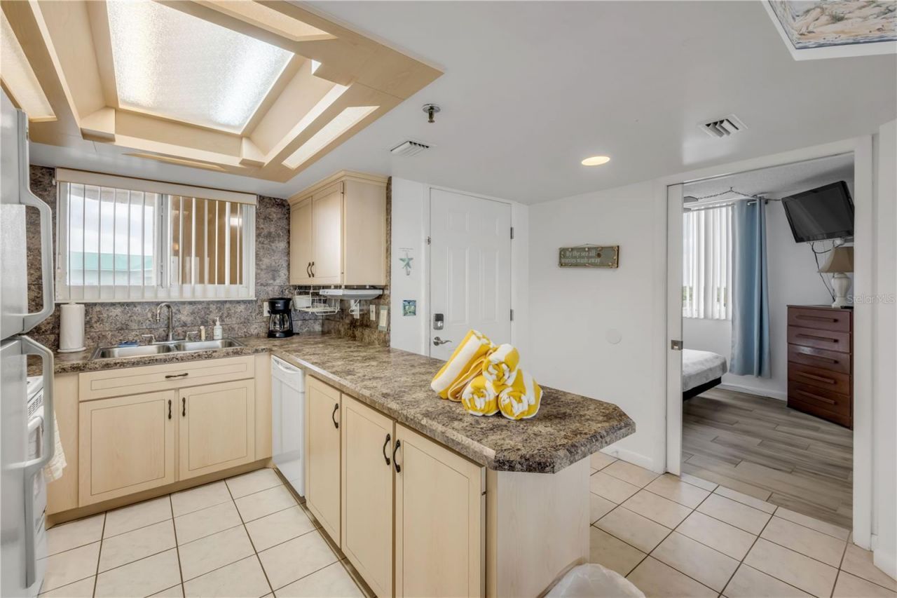 421 S Atlantic Avenue, Unit 509, New Smyrna Beach, FL 32169 Photo