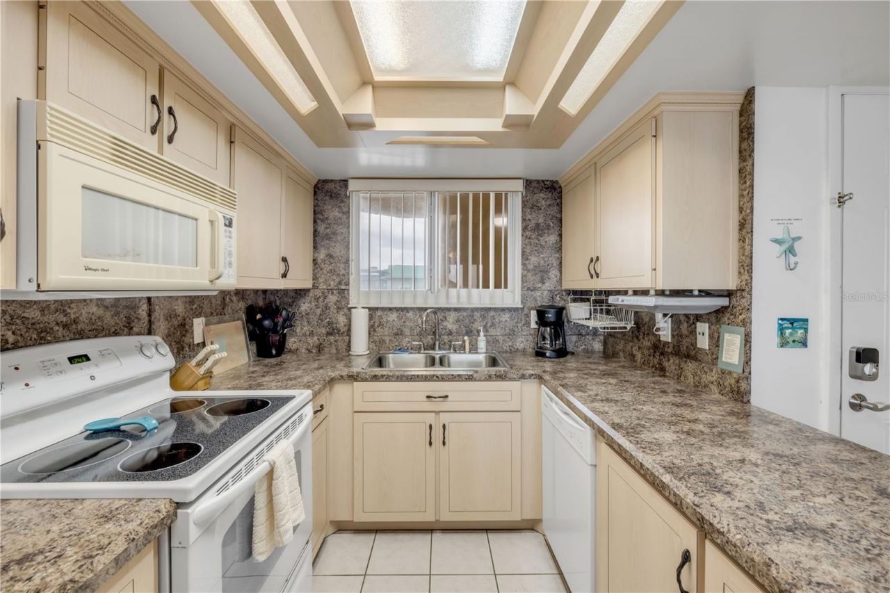 421 S Atlantic Avenue, Unit 509, New Smyrna Beach, FL 32169 Photo